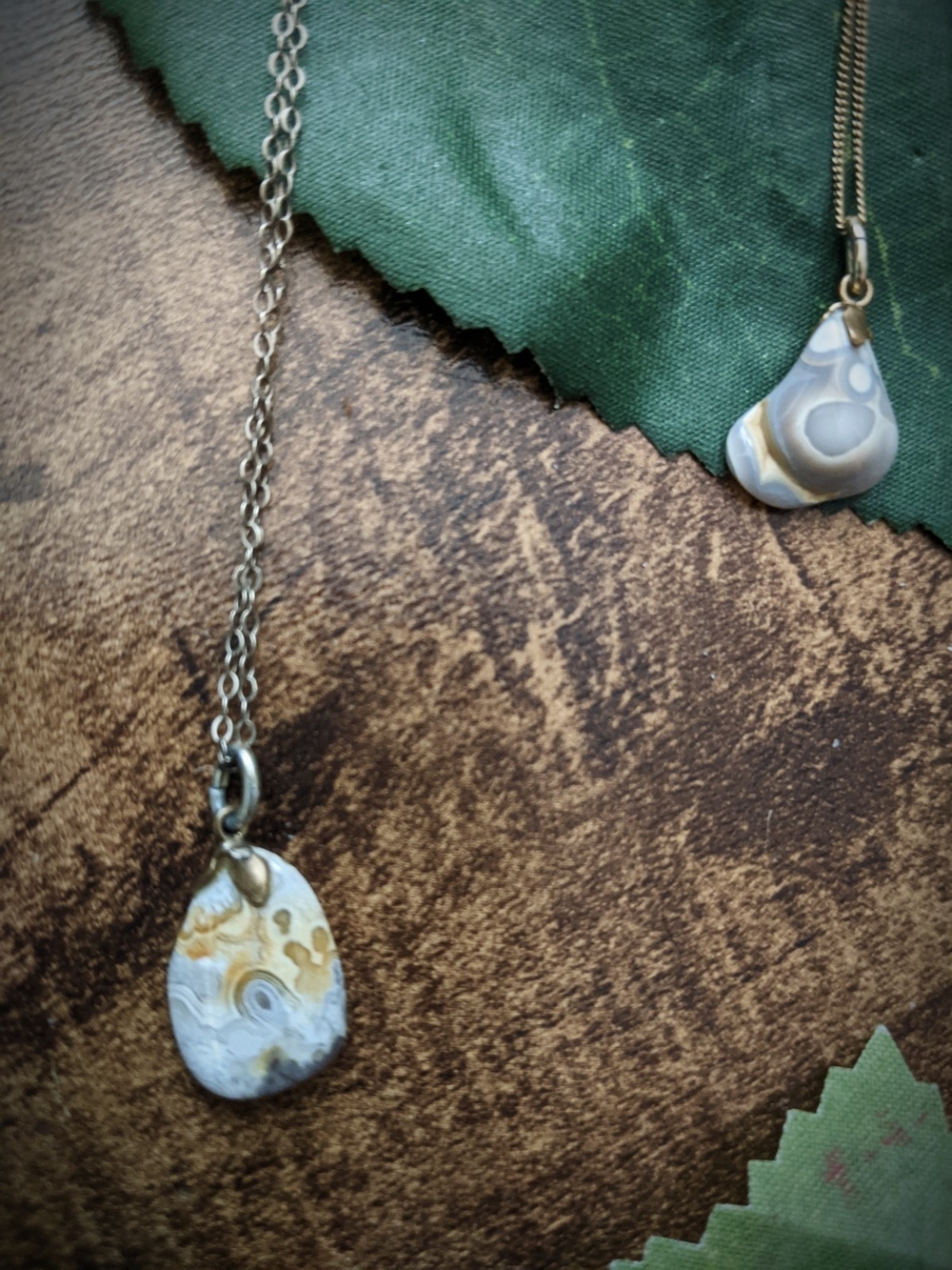 Little Vintage Agate Pendant Necklaces ✨